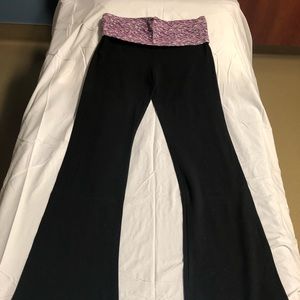 Victoria’s Secret yoga pants
